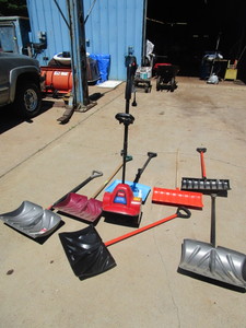 lot 427 image: TORO POWER SHOVEL AND SNOW RAKES
