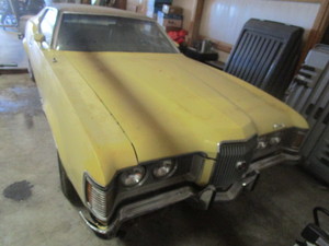 lot 101 image: MERCURY COUGAR COUPE 1972