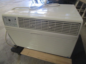 lot 505 image: AIR CONDITIONER-NEW
