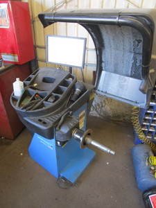 lot 436 image: SNAP 0N WHEEL BALANCER