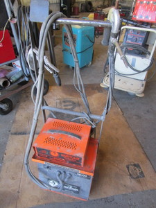 lot 441 image: SPOT WELDER AND DENT PULLER