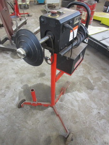 lot 464 image: ACCU-TURN ON-VEHICLE  BRAKE LATHE