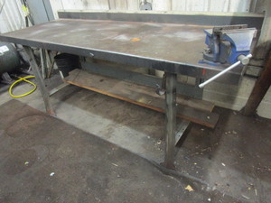 lot 467 image: WORKBENCH WITH MOUNTED FORGE VISE
