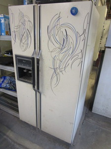 lot 481 image: WHIRLPOOL SIDE BY SIDE REFRIGERATOR FREEZER