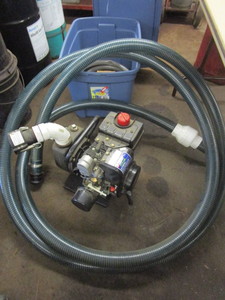 lot 488 image: TRASH PUMP WITH HOSE