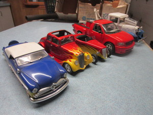 lot 496 image: FORD DIE CAST CARS