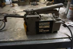 lot 55 image: Chicago Electric Welding Model 61205 120 Volt Spot Welder