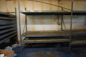 lot 22 image: 16 Pallet Racking Section