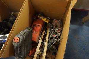 lot 107 image: Lot of Assorted Power Tools