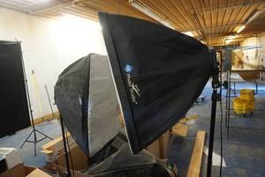 lot 85 image: Lot of Photography Lights, Back Drop Screen and Accessories