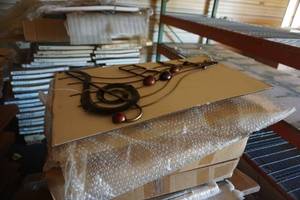 lot 101 image: Pallet of Decorative Sheet Metal Wall Art