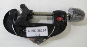 lot 554 image: Husky 1-18 in. Quick-Release Tube Cutter