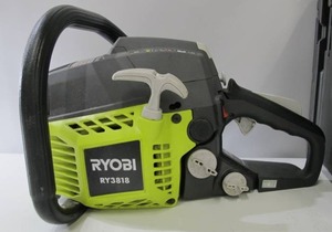 lot 568 image: Ryobi RY3818 Chainsaw - No Blade - 18 in. 38cc 2-Cycle Gas Chainsaw with Heavy Duty Case