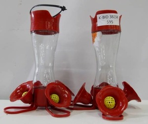 lot 595 image: Lot of 2 Bird Hummingbird Feeders
