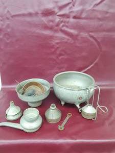 lot 25 image: partial Cream Separator&nbsp