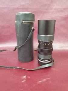 lot 32 image: Camera lens