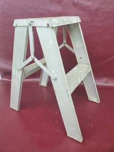 lot 16 image: 2 foot double sided step ladder
