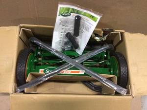lot 4 image: Scotts 16 in. Manual Walk Behind Push Reel Lawn Mower by Scotts (customer return) (see pictures)  