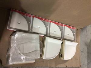 lot 91 image: Restore 8 in. W Resin Wall Mounted Corner Shower Shelf Tile in White by Daltile (customer return) (see pictures) 