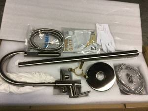 1-Handle Freestanding Floor Mount Tub Faucet Bathtub Filler with Hand Shower in Brush Nickel by AKDY (customer return) (see pictures)&nbsp