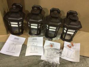 Waterton 1-Light Dark Ridge Bronze Outdoor Wall Lantern Sconce (customer return) (see pictures)&nbsp