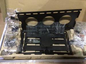 Full Motion TV Wall Mount for 26 in. - 90 in. TVs by Commercial Electric (customer return) (see pictures)&nbsp