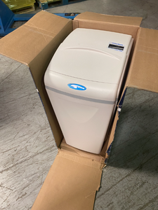 36,400-Grain Water Softener System by Waterboss Customer Returns See Pictures