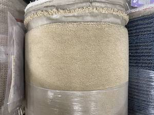 lot 436 image: 12 x 16 Roll (192 Sq Ft) Fabrica Wheaty Tan Carpet