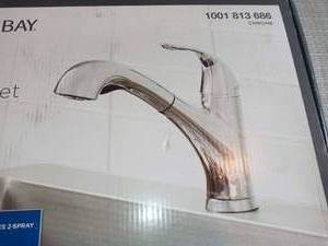 Market Single-Handle Pull-Out Sprayer Kitchen Faucet in Chrome by Glacier Bay-set of 0
