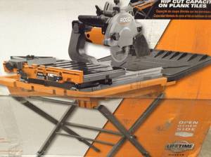 12 Amp Corded 8 in. Tile Saw with Extended Rip by RIDGID- see pictures&nbsp missing blade