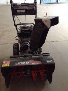 Legend Force 24 Snow blower in nice working conditions see pictures