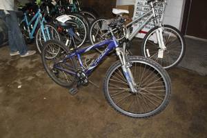lot 408 image: Trek 820 Mens 23 Trail Bike with 14 Blue Frame