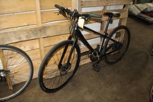 lot 412 image: Giant Mens 25 Trail Bike with 24 Black Frame