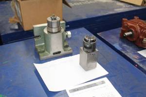 lot 332 image: Lot of (2) Collet Holders