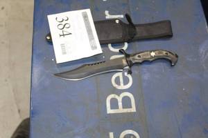 lot 384 image: Frost Knife 11-78L  with Sheath