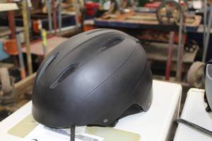 lot 357 image: Giro Riding Helmet Black Adult Large