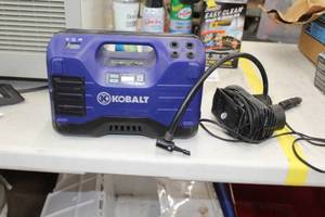 lot 352 image: Lot of (2) Air CompressorTire Inflator  - Kobalt KL12120, 12VDC 3000 PSI with Car Lighter Plug-In