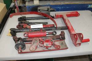 lot 563 image: Lot of (14) Snowplow Parts