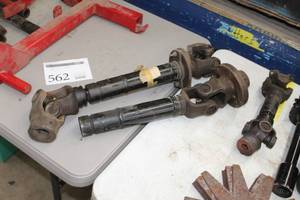 lot 562 image: Lot of (2) Snowplow Parts
