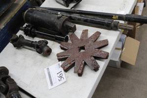 lot 561 image: Lot of (14) Snowplow Parts