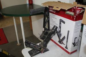 lot 813 image: Husky Pneumatic 3-In-1 Flooring Nailer HDUFL50