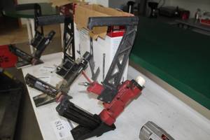 lot 815 image: Norge Pneumatic Flooring NailerStapler