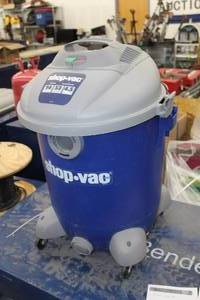 lot 820 image: Shop-Vac WetDry Vacuum