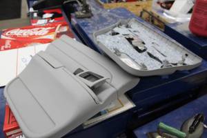 lot 823 image: Lot of (2) Door Panels