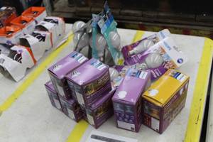 lot 846 image: Lot of (16) Light Bulbs (in original packagin)  - Various Sizes and Styles