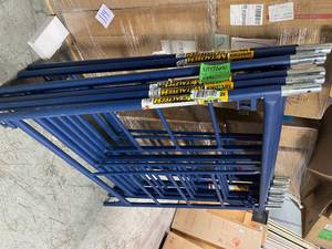 lot 116 image: 8 Parts Saferstack 5 ft. x 5 ft. Mason Scaffold Frame by MetalTech Customer Returns See Pictures