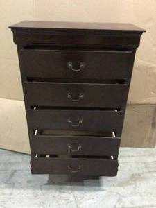 lot 58 image: Signature Design by Ashley Alisdair 5-Drawer Chest in Warm Dark Brown (customer return) (see pictures) 