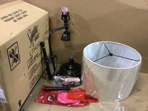 lot 64 image: L734252 Ashley Furniture Metal Table Lamp (customer return) (see pictures) 