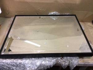 lot 91 image: Medium Rectangle Black Beveled Glass Modern Mirror (24.75 in. H x 18.75 in. W) (customer return) (see pictures) 