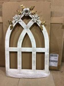 lot 96 image: White Wood Arch with Metal Flowers Wall Decor (customer return) (see pictures) 